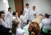 Pioneira na região Norte: UEA oferece implante contraceptivo gratuito durante curso profissionalizante