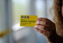 Bolsa Família paga NIS 5 nesta terça (24) com valor médio de R$ 683,75