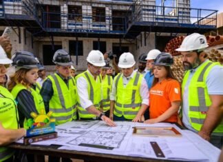 Em vistoria de obras do Residencial Compensa, governador interino Roberto Cidade destaca continuidade dos projetos habitacionais no Amazonas