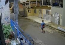 Homem é flagrado furtando hidrômetro na Comunidade da Sharp em Manaus