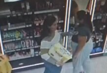 Mulheres são flagradas furtando produtos de beleza em loja na Torquato Tapajós em Manaus