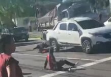 Colisão entre moto e carro deixa duas pessoas feridas na Avenida Coronel Teixeira em Manaus