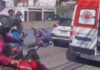 Motociclista fica ferido após bater na traseira de carro na Avenida Darcy Vargas em Manaus