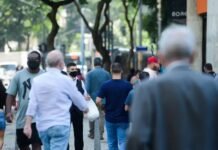 Para 81% dos brasileiros, é fundamental que candidato acredite em Deus