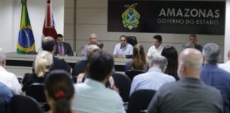 Roberto Cidade conduz acordo com empresas médicas e garante repasse de R$ 276 milhões