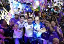Com Roberto Cidade, Saimon Bessa e Carlinhos Bessa, lançamento reúne mais de 8 mil pessoas em Manaus Roberto Cidade, Carlinhos e Saimon Bessa.