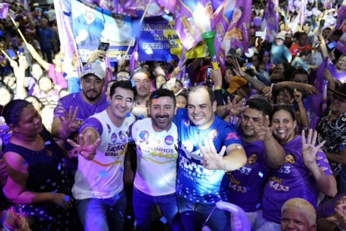 Roberto Cidade, Carlinhos e Saimon Bessa.