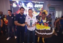 Adjuto Afonso reúne representantes da cultura popular e recebe homenagem como “Embaixador da Cultura e do Folclore do Amazonas”