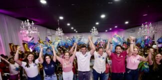 Adjuto Afonso reune mais de 1.500 mulheres em Manaus